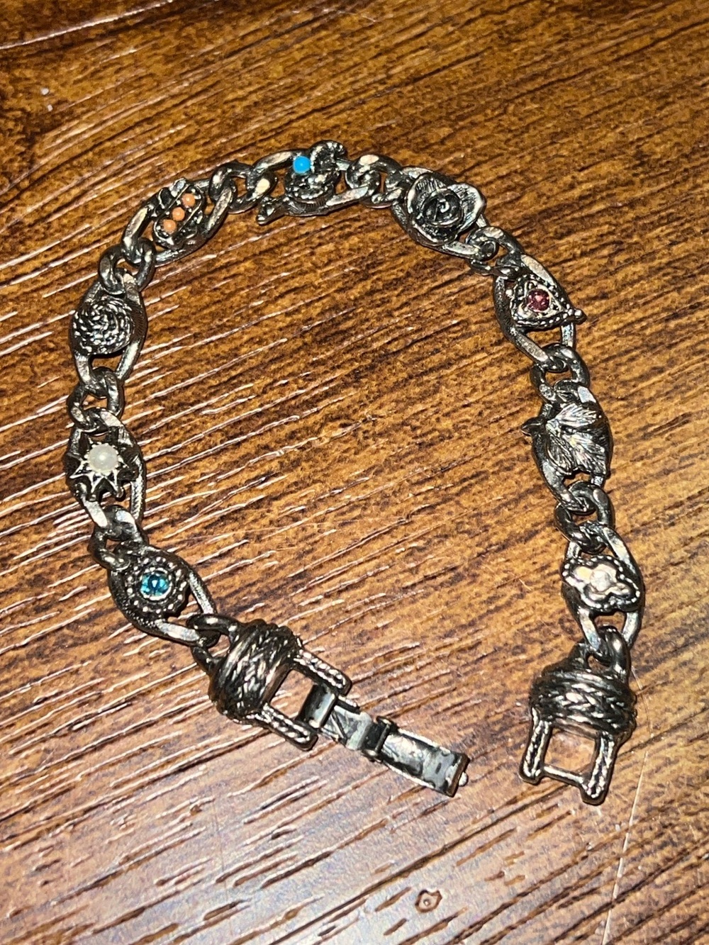 Vintage Goldette Silver Tone Victorian Multi-Stone Colorful Charm Link Bracelet - Picture 2 of 12